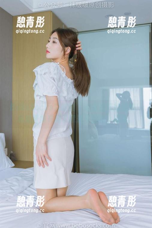 BoBoSocks袜啵啵 - 小甜豆开抢婚纱！私拍图集充满了意想不到的小趣味。