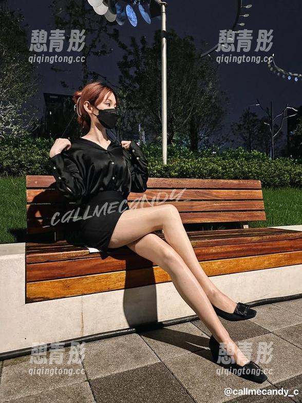 Callmecandy 微密圈 - Callmecandy的红裙,悄悄在无圣光的角落里勾引你的目光。
