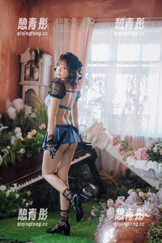 ElyEE子 万圣节特辑:ElyEE子化身各种无法无天角色,cos套图让你摆脱“沉重”的节奏!