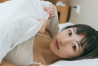 GIRLT果团网 - little贝壳喵，再也不“居家打工”了，定制写真才是真理