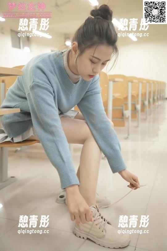MSLASS梦丝女神 - 翻开雪馨的JK室内套图，想到的不是她，是她的家
