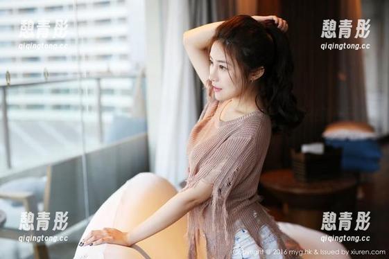 MyGirl美媛馆 - 鱼子酱Fish的泳装高清图集，似乎在装作无辜，但我一眼就懂。