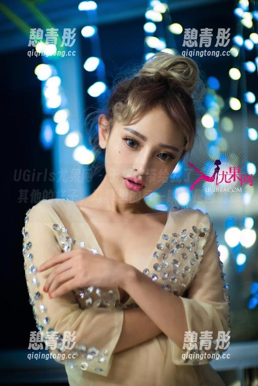UGirls尤果网 - 于梓馨带给我了“修女”其他的样子，写真里的每一瞬都是画面感。