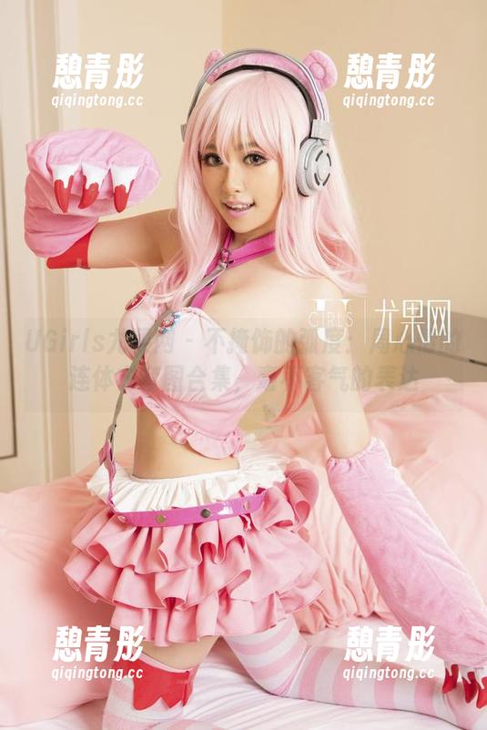 UGirls尤果网 - 不掩饰的弧度：周心情的连体衣套图合集，毫不客气的表达