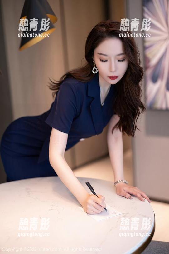 Xiuren秀人网-Angela小热巴 Xiuren秀人网 - 快来看Angela小热巴的双马尾私房图包,不看会后悔,哎呦,暴露了我的少女心