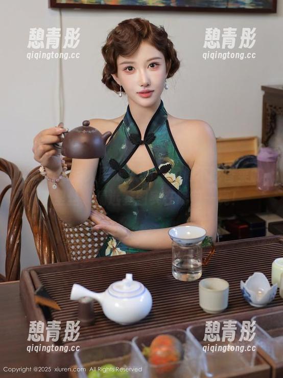 Xiuren秀人网 - 哎呦，周周不吃香菜的裤里丝，精选套图实在眼前一亮！