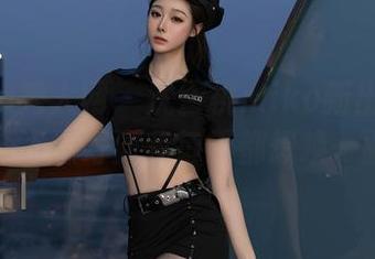 Xiuren秀人网 - 沈蜜桃miko新出的眼镜系列，资源好到我每天都想换一副啊！