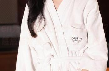 Xiuren秀人网 - 是女仆还是仙女？萝莉悠悠酱全集写真让我犯迷糊！