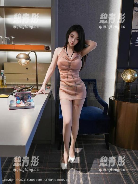 Xiuren秀人网-陶喜乐 Xiuren秀人网 - 牛仔美臀旅拍,陶喜乐给我另一种穿衣启示——要有自信!