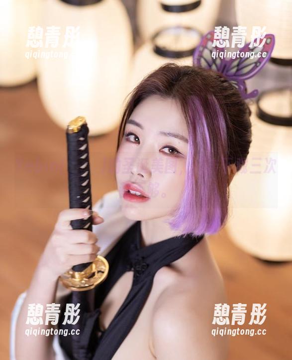 Yebin(전예빈)的圣诞美图，点击下载三次都不够。