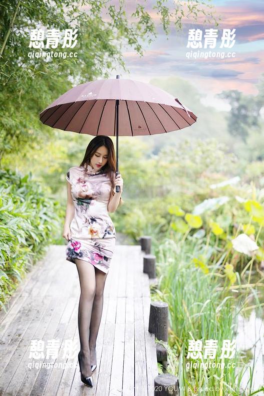 YouMi尤蜜荟 - 在线撩一撩，是小逗逗和她的白丝，图片太好看了！