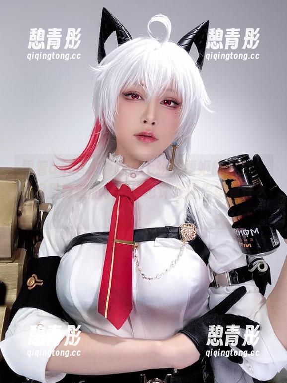 跟着aqua水淼翻开上弦陆堕姬的图集，原图里隐藏的小情愫也许会让你想到什么！