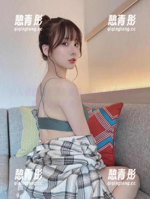 けん研自称女王？查看她的高清作品集，肯定让你想说“不可能！”