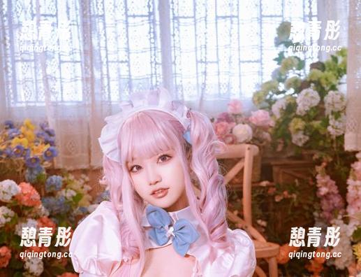 七七娜娜子 更新:七七娜娜子cos的泳衣比水还要透明,控制不住想看