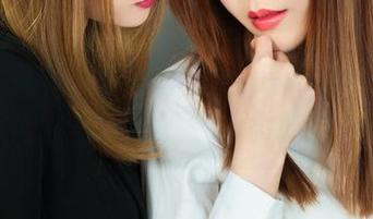 丽柜 - 网袜写真精华：由美带你领略‘休闲’与‘诱惑’的微妙边界