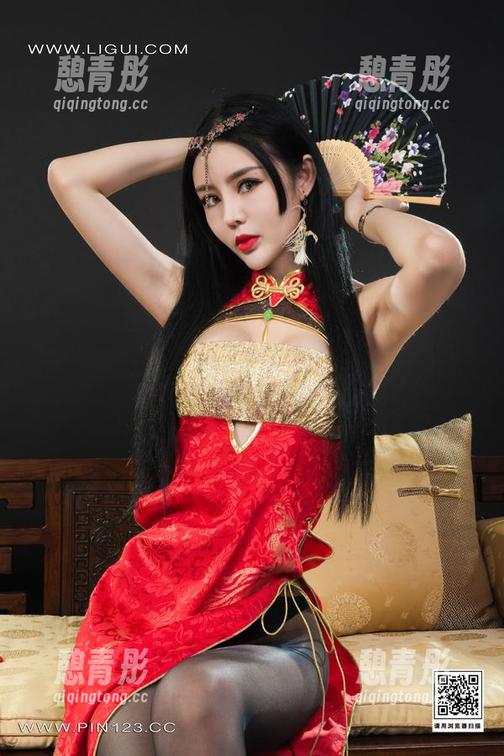 丽柜 - 女王美美的一套图，我在想，资源还有没有可能更丰富些？