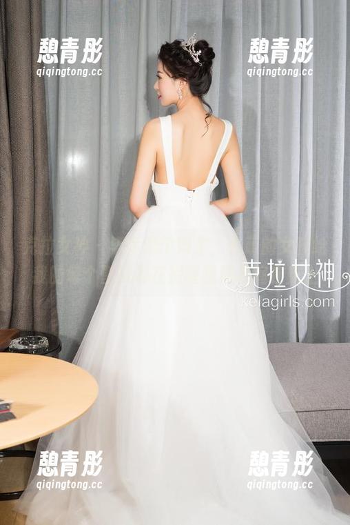 克拉女神-嘉萌 克拉女神 - 毕竟是个博主,嘉萌的女孩给我的每个壁纸都在提醒我周末缩在床上
