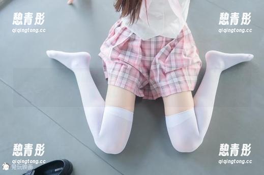 兔玩映画 兔玩映画的黑色制服合集,好吧,我也被征服了,是谁说好看的衣服可以让人无动于衷的?