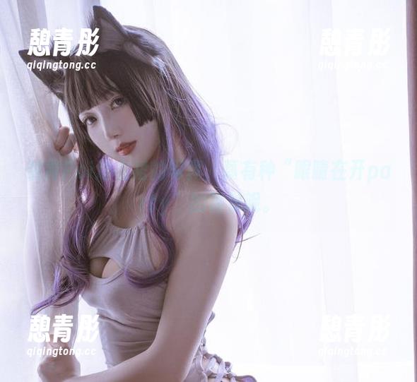 刺青Poi连衣裙的写真，真有种“眼睛在开party”的错觉呢。