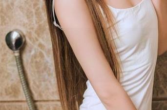 头条女神 - 杜花花白色写真，高清图片里的“白”竟如此耐人寻味。