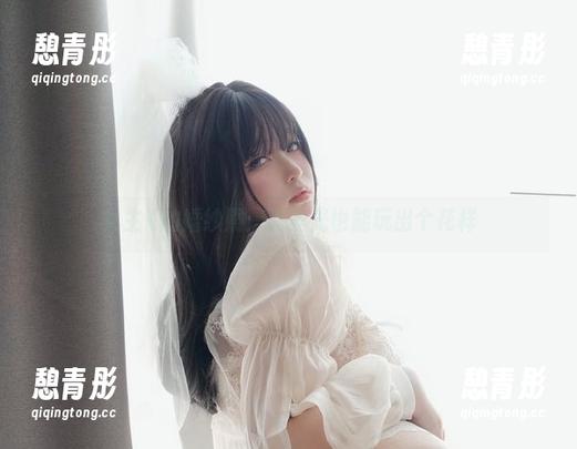 女主K的婚纱照：无圣光也能玩出个花样