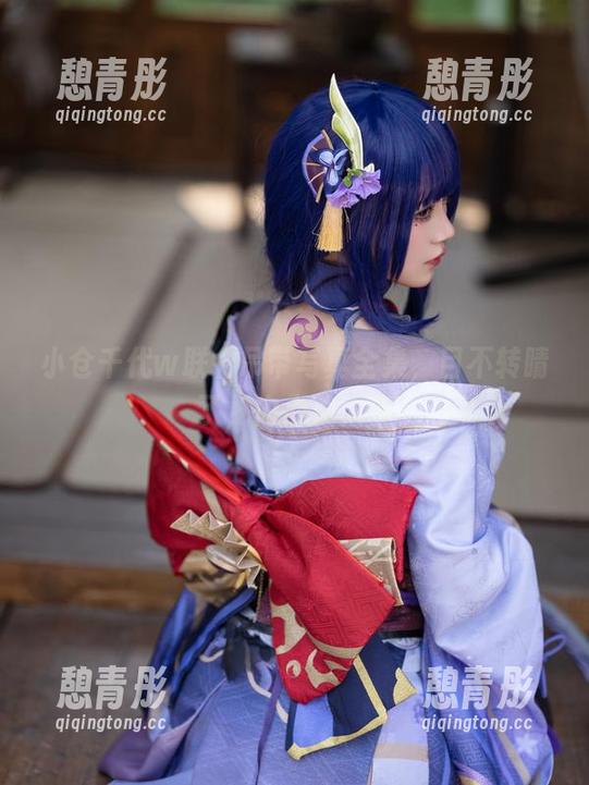 小仓千代w 小仓千代w联名吊带写真全集,目不转睛了,内心戏太多