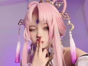 居家也能有态度，小瑶幺幺的作品让我想探个究竟。