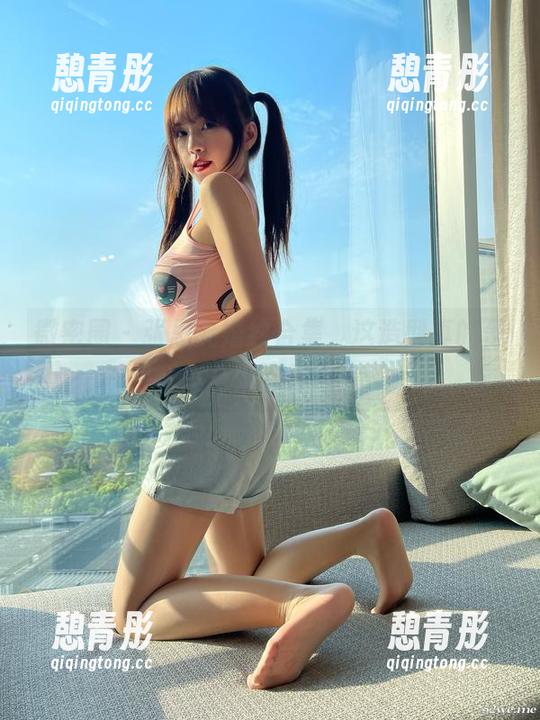 微密圈 - 张思允婚纱合集，这造型真的是怎么穿都行吗？