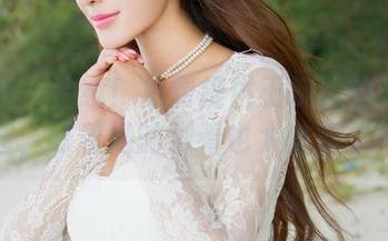 推女神 - 注意！免费提供王婉悠的美足套图，盯着她的脚看也太过瘾了！
