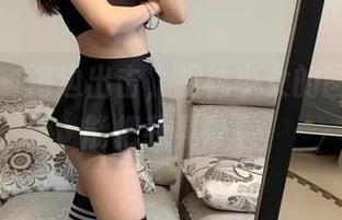 微密圈 - 海边出击，提袜少女的图包差点能把我晃晕。