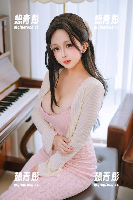 日奈娇 御姐这样也行?日奈娇在图库中的反转演绎