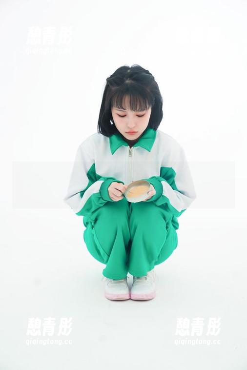 十分弥足珍贵的免费图册，恭迎女王星澜想来杯珍珠奶茶降临！