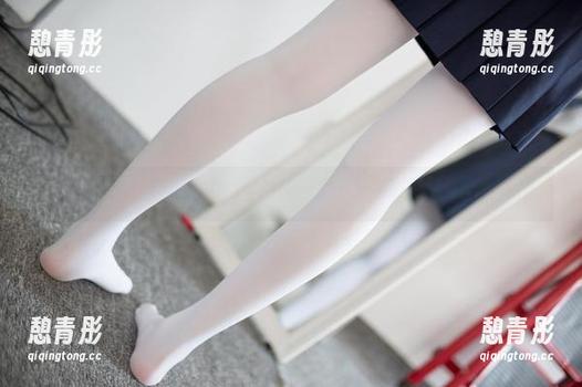 森萝财团-小奶糕Milky 森萝财团 - 小奶糕Milky的校园人生:定制图集与意外插曲