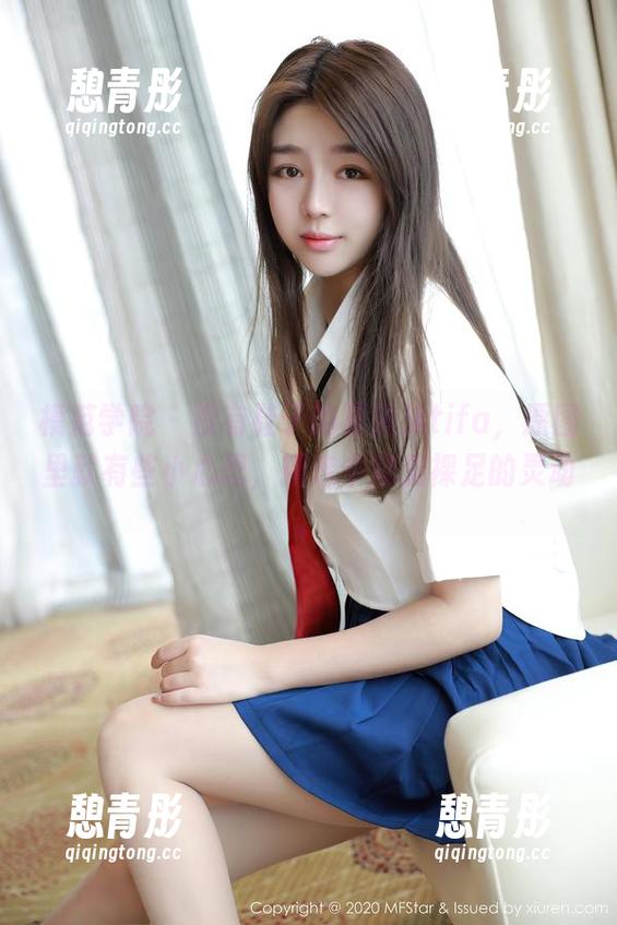 模范学院 - 没有鞋子的夏沫沫tifa，原图里就有些小心思，精选中窥见裸足的灵动。