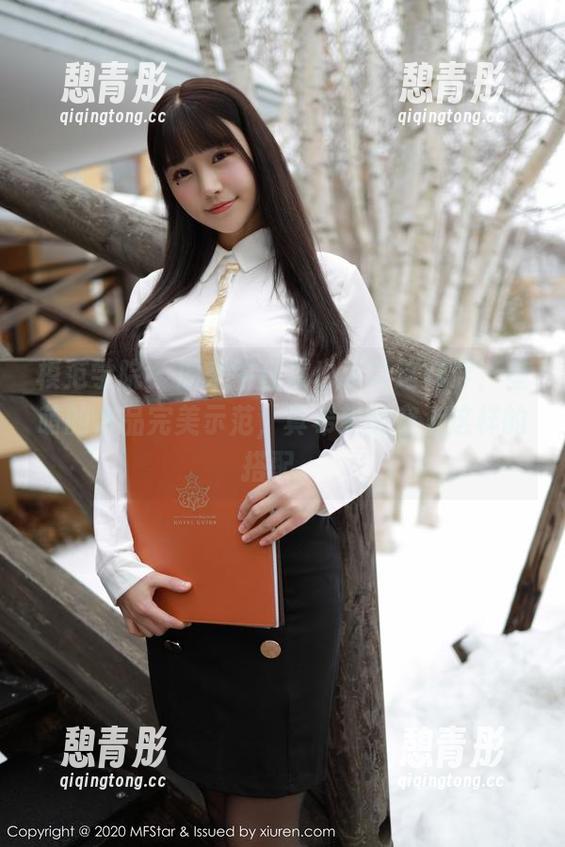 模范学院 - 原来牛仔裤也可以这样穿，星萌的作品完美示范，真希望能穿上这样的搭配。