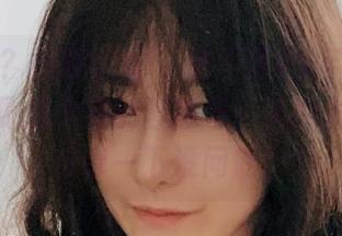 双马尾？樱晚gigi，这不是89年吗？好吧，我愿意为你的套图来一次时光穿梭，分享一下没问题！
