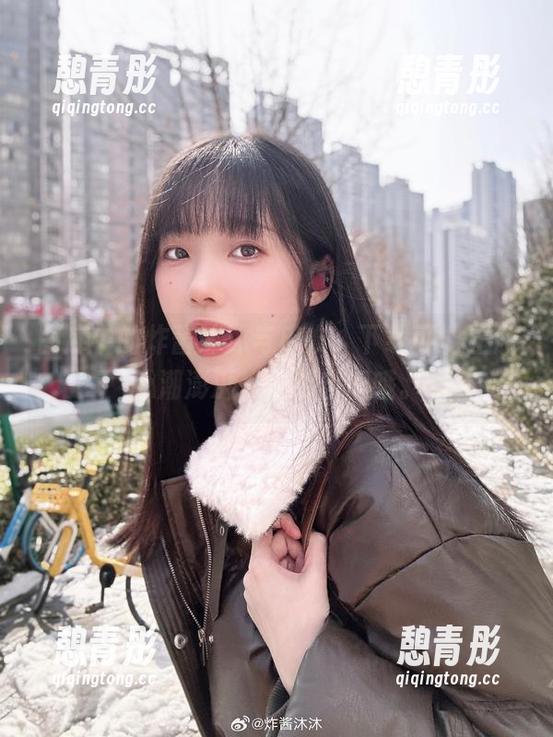 图库中的炸酱沐沐与皮衣，下载可能让你心潮澎湃，后果自担哦。