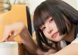 这是一份免费的图册，里面有爆机少女喵小吉和花园灵异事件，听说有仙女？