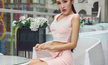 爱丝 - 高清照片里的索菲：校服穿出青春范儿，竟然让我想起中午的午睡！