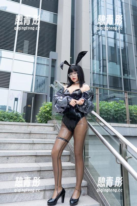 小心了，白烨烨牛仔裤合集，持续抢占注意力哦！