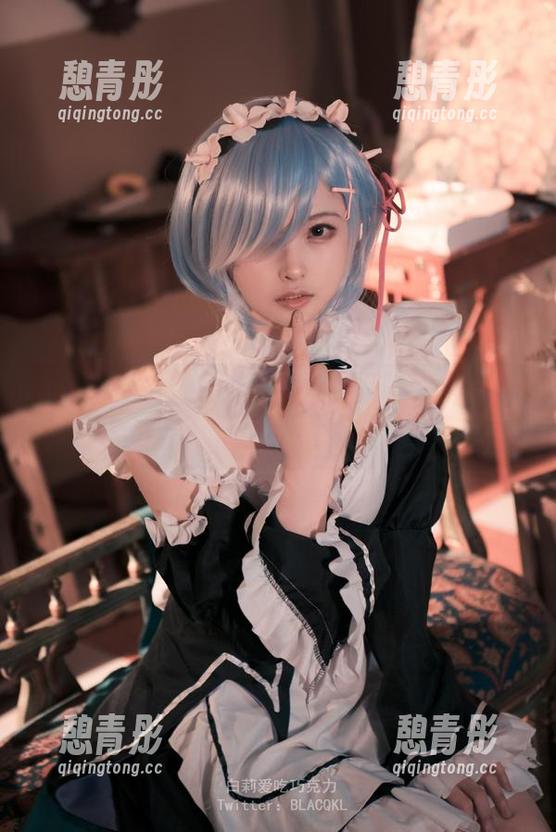 白莉爱吃巧克力 白莉爱吃巧克力的miku全集在这里,下载的时候千万别掉进想象的漩涡里哦!