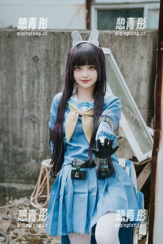 白莉爱吃巧克力 私拍必看,白莉爱吃巧克力用人形电脑天使心小叽撩动你的内心小宇宙