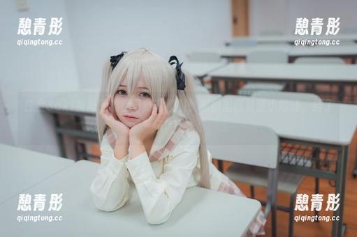 白金Saki视角下的春日野穹校服，原图里藏着些小趣味，捡了不亏哦。