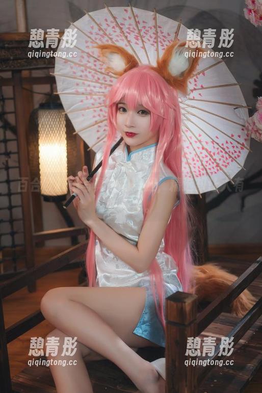 百合欧皇子写真中的美腿，精选却让人有些不舍。
