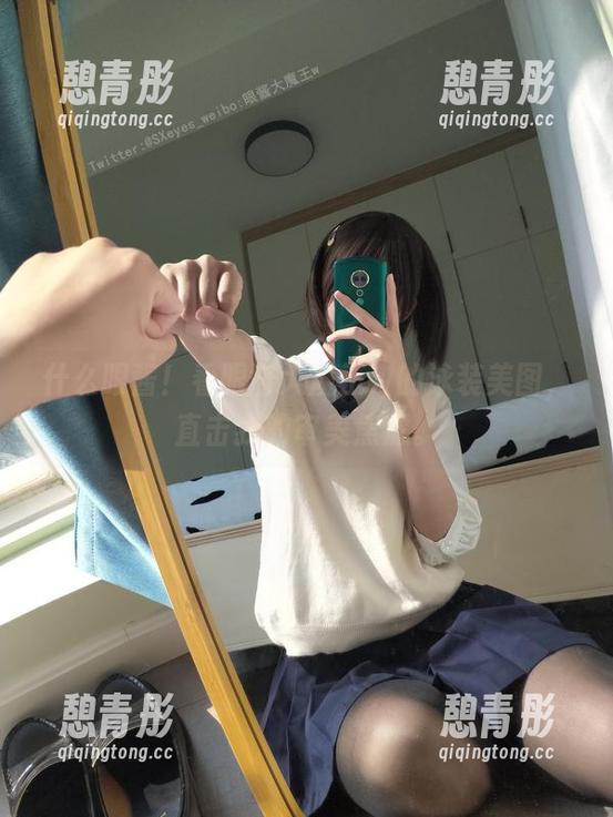 什么眼酱！看眼酱大魔王w的泳装美图，直击我的审美焦虑。
