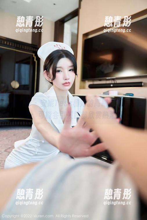 秀人网 - 安妮Tess和她的高跟鞋写真，警告：可能会引发腿部欣赏热潮哦。