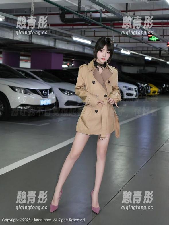 秀人网-程程程 秀人网 - 这全套图包里,程程程的护士装扮让我不自觉想起看药水的日子,怪好看的!