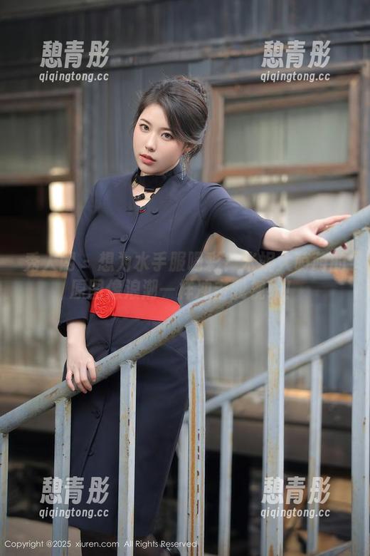 秀人网 - 想为水手服喝彩？米妮大萌萌的原图像浪潮一样冲击我视线！