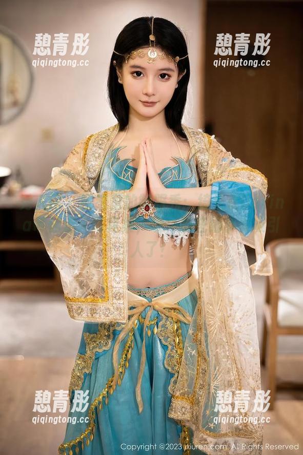 秀人网-绮里嘉Carina 秀人网 - 胶卷里的制服秀:绮里嘉Carina带你走入写真集,噢,那些细节太吸引人了!