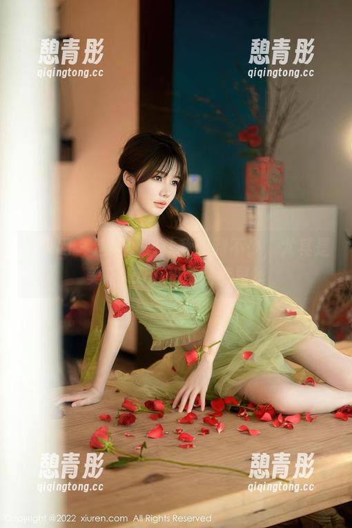 秀人网 - 这组图集让我想到不少，尤其是美昕Yumi和她的裤里丝
